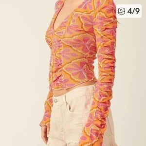 Ruched V-Neck Long Sleeve Top in Pink & Orange Floral